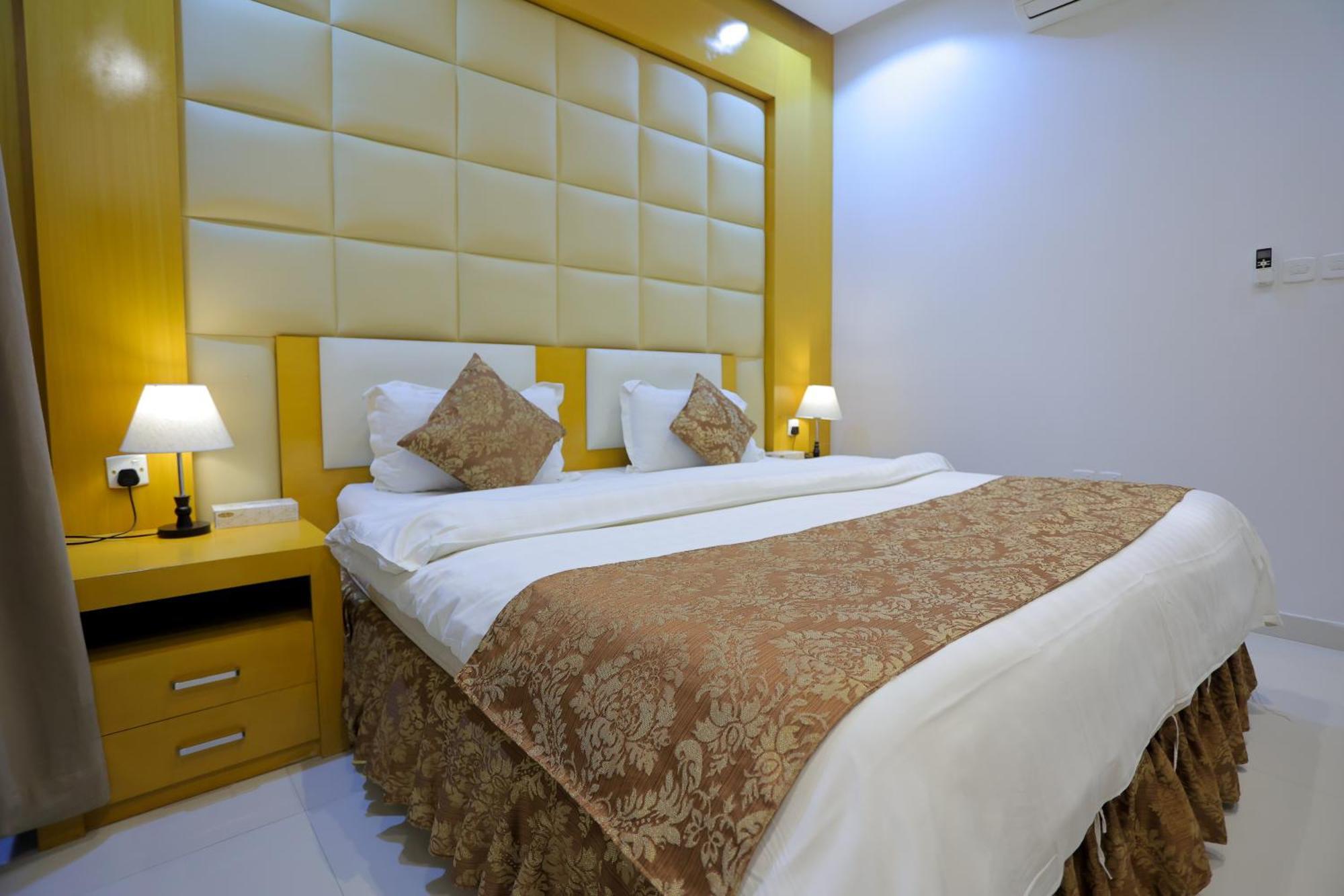 Aparthotel هوستا الملقا Rijad Zewnętrze zdjęcie