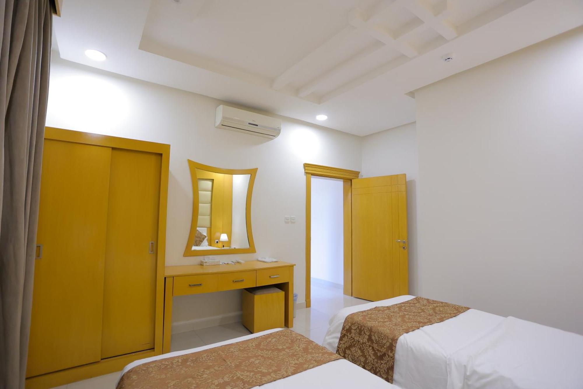 Aparthotel هوستا الملقا Rijad Zewnętrze zdjęcie