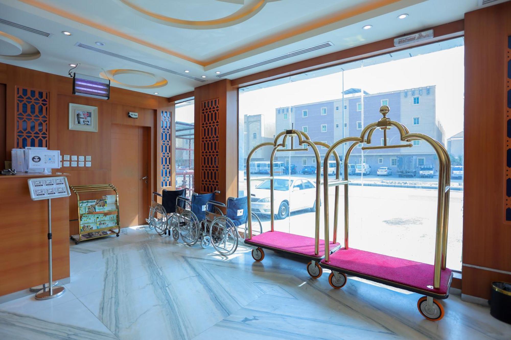 Aparthotel هوستا الملقا Rijad Zewnętrze zdjęcie