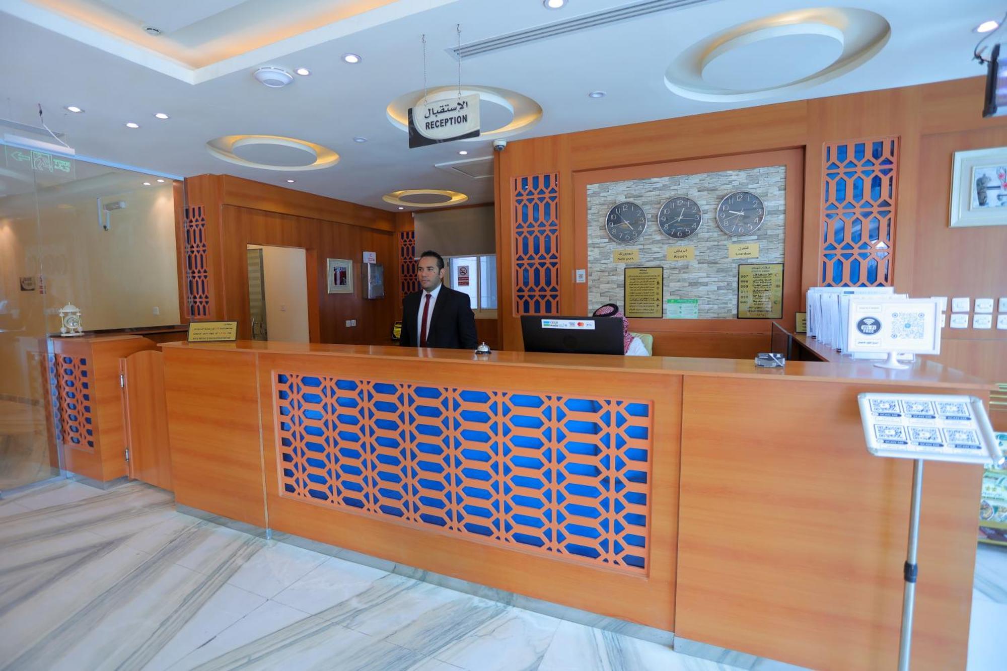 Aparthotel هوستا الملقا Rijad Zewnętrze zdjęcie