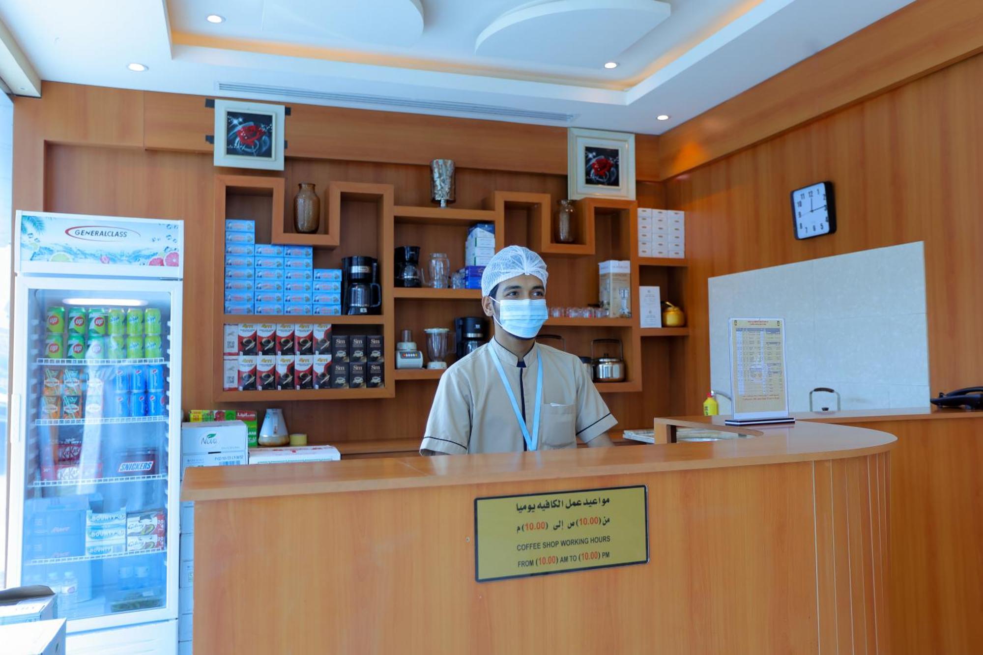 Aparthotel هوستا الملقا Rijad Zewnętrze zdjęcie