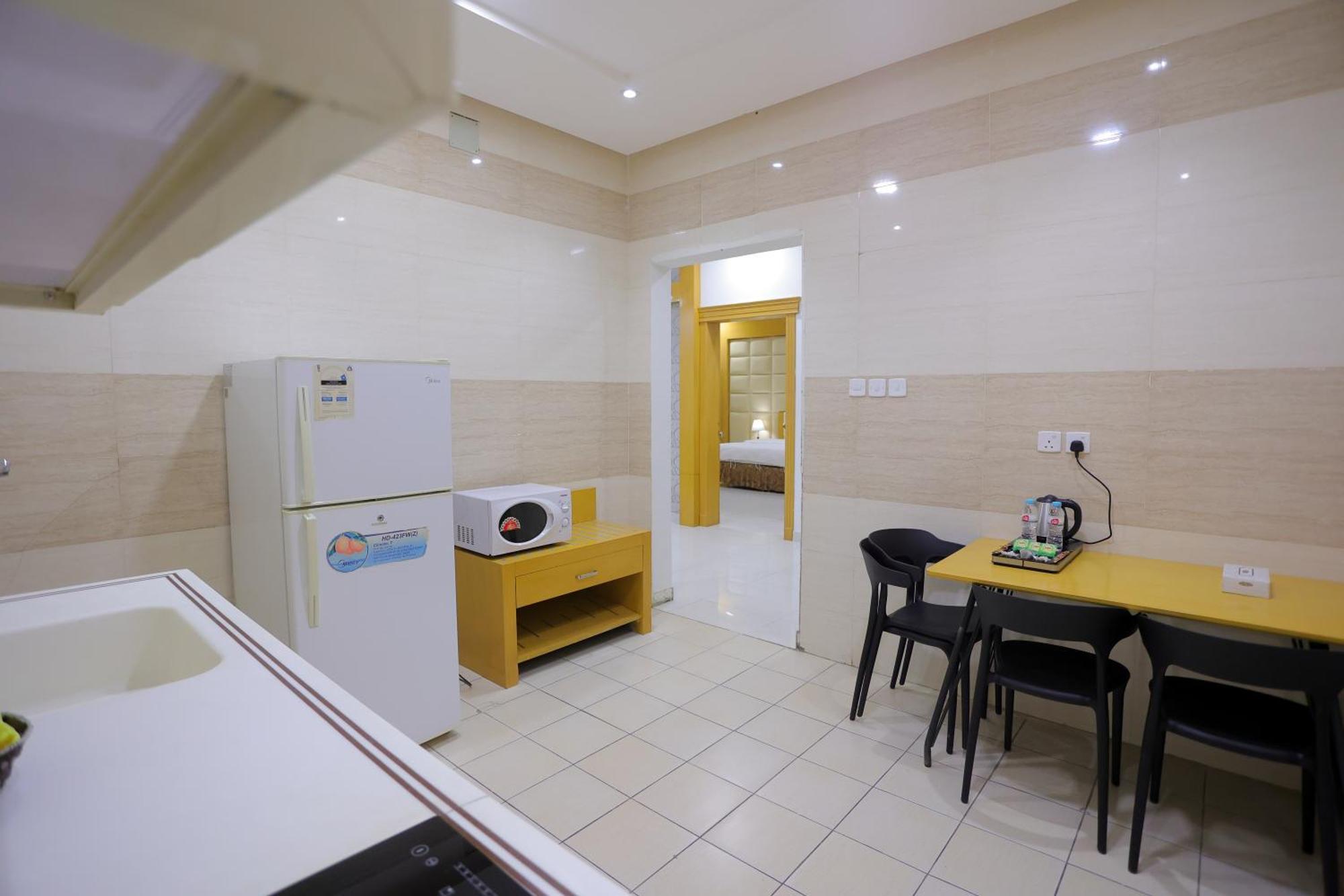 Aparthotel هوستا الملقا Rijad Zewnętrze zdjęcie