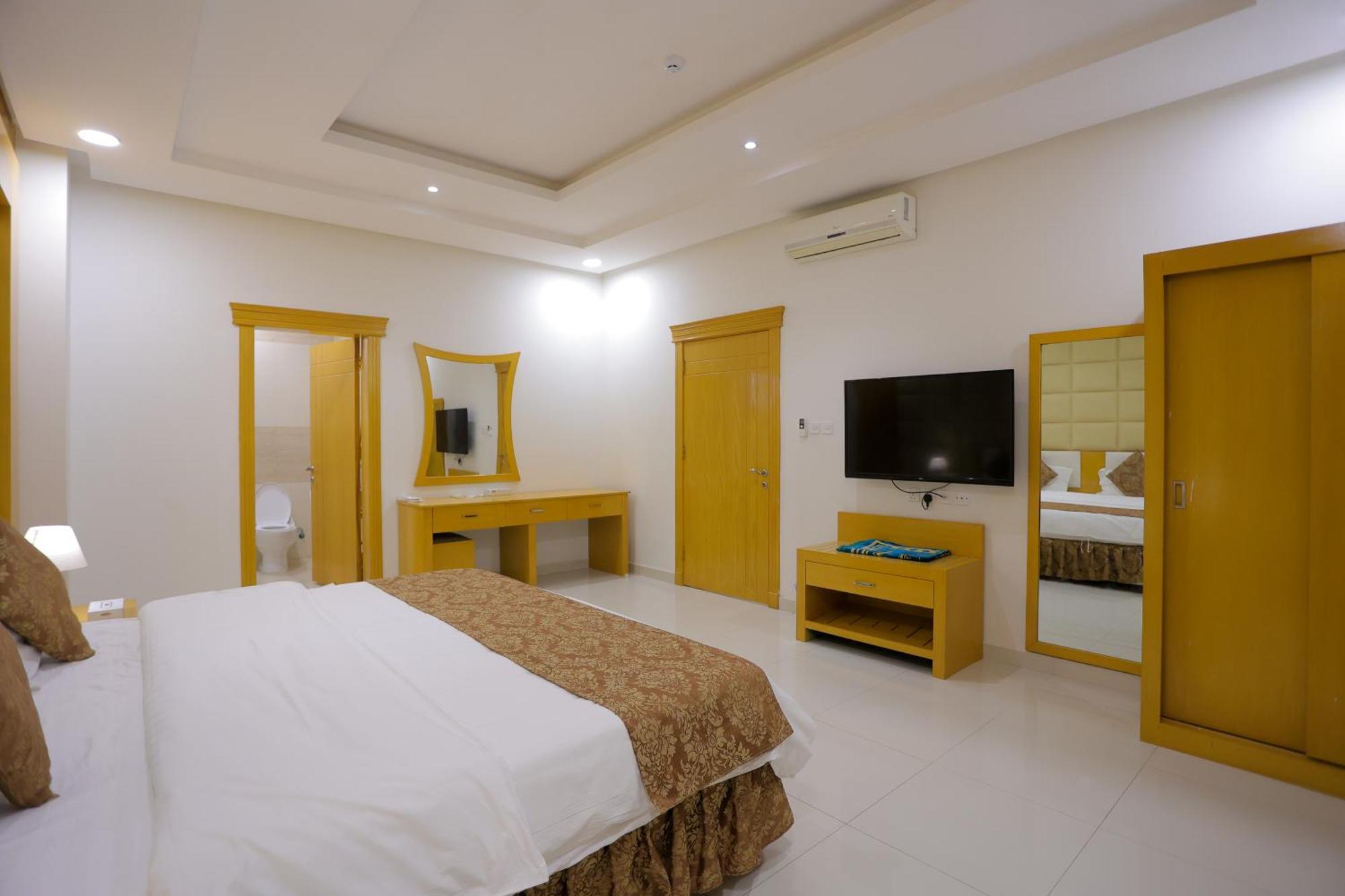 Aparthotel هوستا الملقا Rijad Zewnętrze zdjęcie