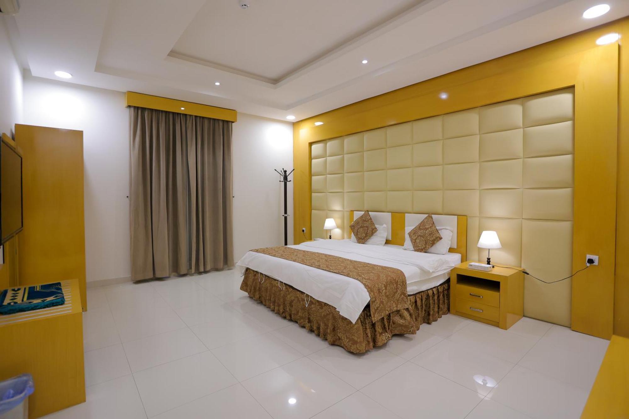 Aparthotel هوستا الملقا Rijad Zewnętrze zdjęcie